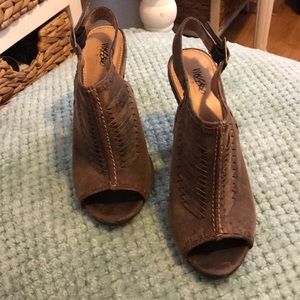 Mossimo leather western open toe booties size 5.5